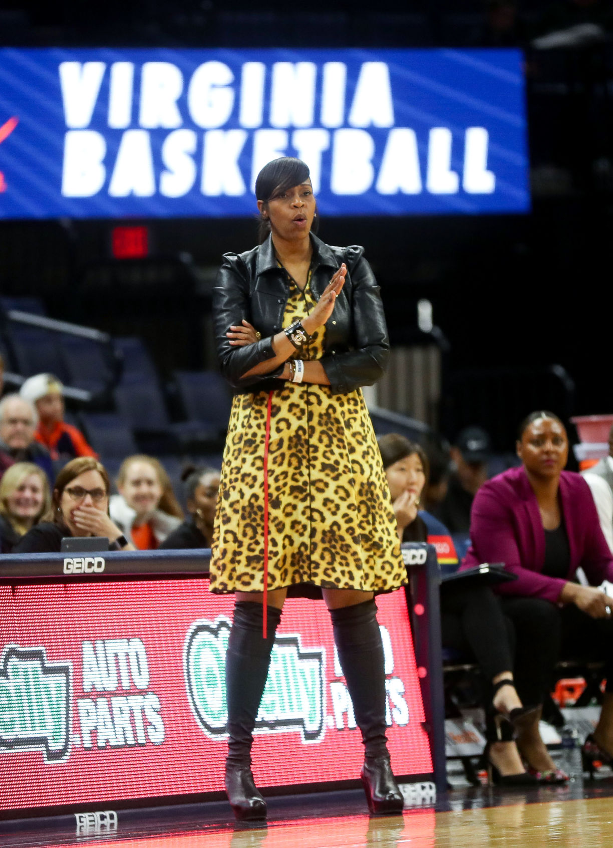 20191201_cdp_sports_UVa_wbball254.JPG